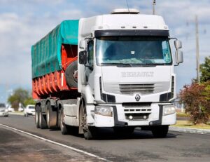 Transporte de Componentes Industriais